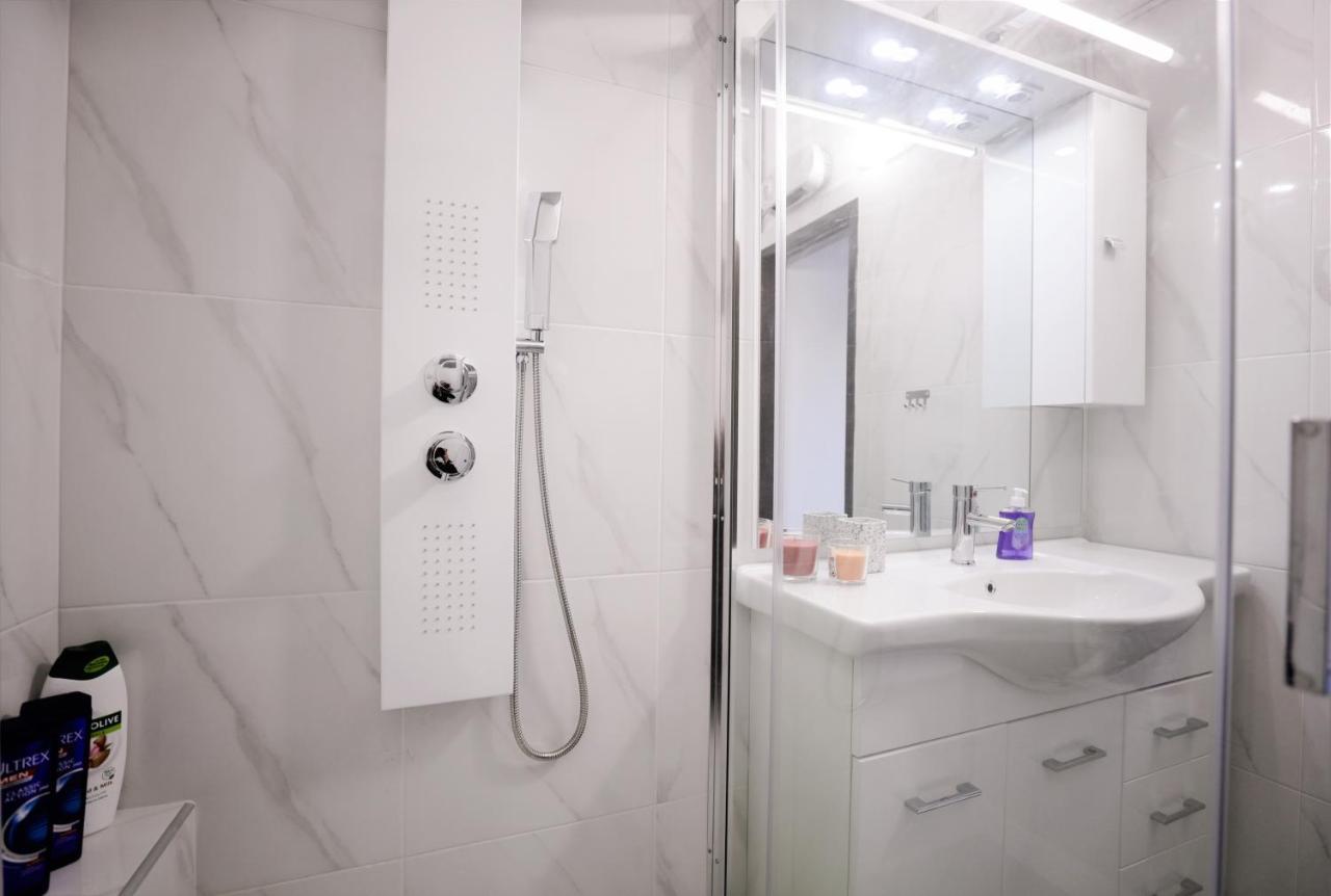 Modern 2 Bedroom Apartment Next To Metro - Marousi Athen Eksteriør bilde